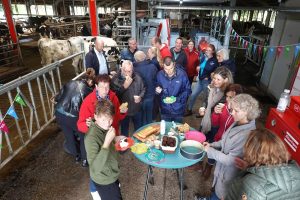 Boeren Buren: Honderden buren op de koffie bij boeren en tuinders 