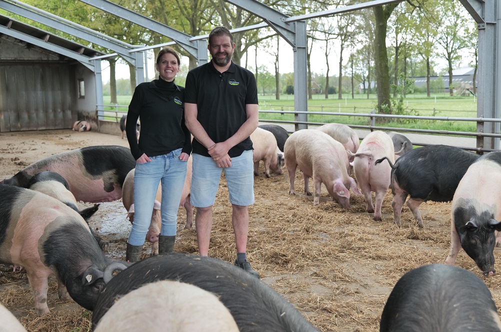 Uitblinker in regionale bio-kringlooplandbouw Maatschap Rouwhorst-Hahné wint Agroscoopbokaal Biologisch